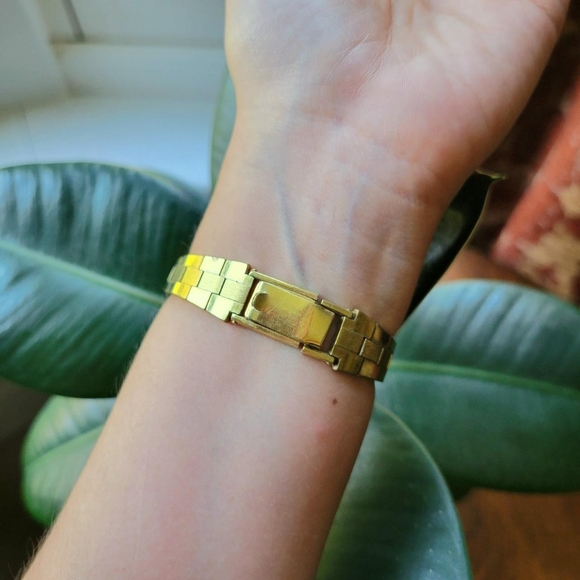 Vintage Rotary Swiss 17 Jewels Gold Watch - Picture 5 of 7